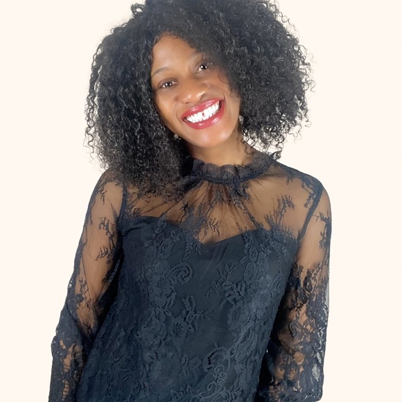 Lace Mock Neck Blouse 💕✨💕 - Picture 3 of 3